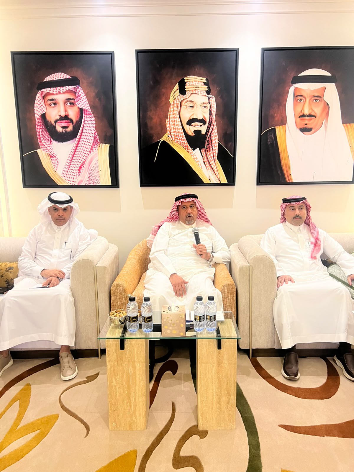 ديوانية ” رأي ” تستضيف رئيس هيئة الطرق للاطلاع على إنجازات وتحديات الهيئة